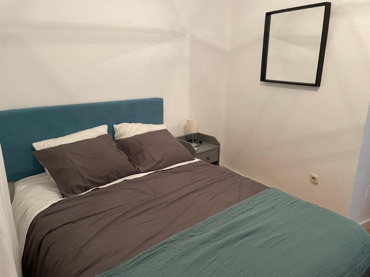 Holidays2Malaga 2 Bedroom Armengual De La Mota Close Shopping Center Exteriör bild