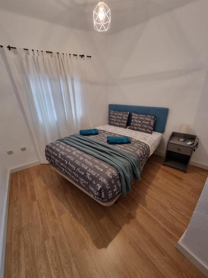 Holidays2Malaga 2 Bedroom Armengual De La Mota Close Shopping Center Exteriör bild