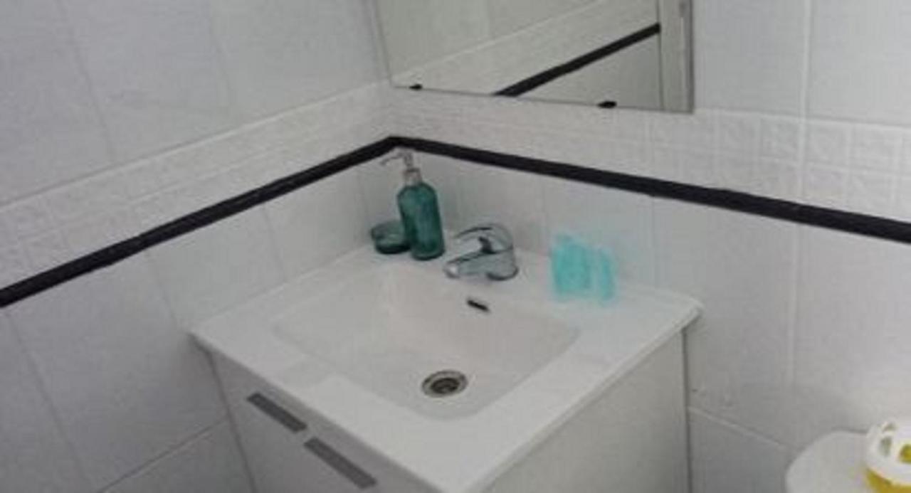 Holidays2Malaga 2 Bedroom Armengual De La Mota Close Shopping Center Exteriör bild