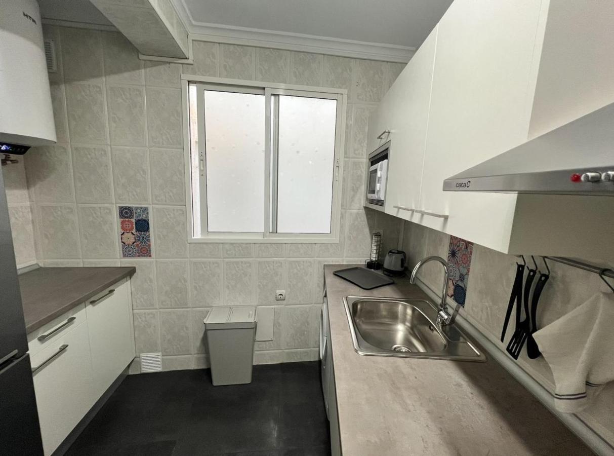 Holidays2Malaga 2 Bedroom Armengual De La Mota Close Shopping Center Exteriör bild