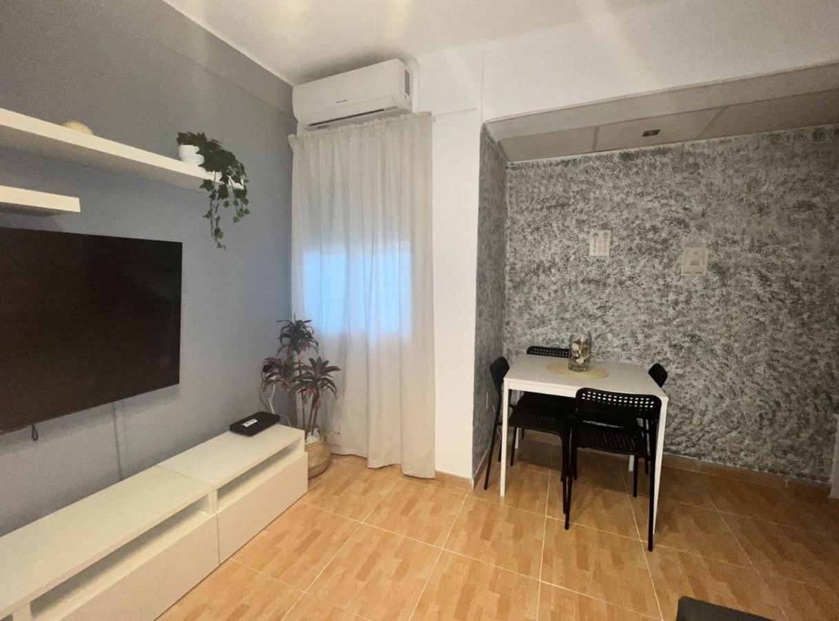 Holidays2Malaga 2 Bedroom Armengual De La Mota Close Shopping Center Exteriör bild