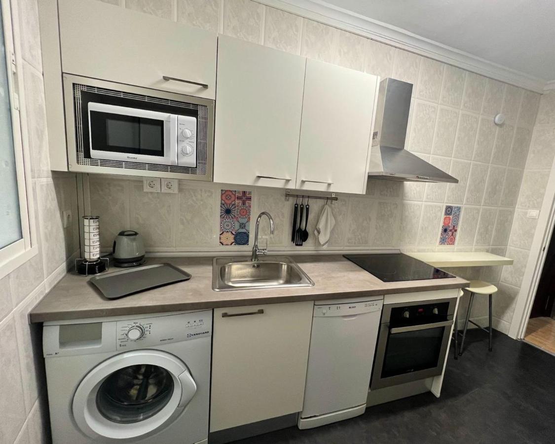 Holidays2Malaga 2 Bedroom Armengual De La Mota Close Shopping Center Exteriör bild