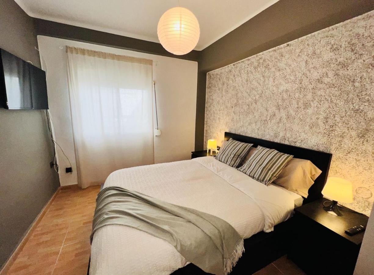 Holidays2Malaga 2 Bedroom Armengual De La Mota Close Shopping Center Exteriör bild