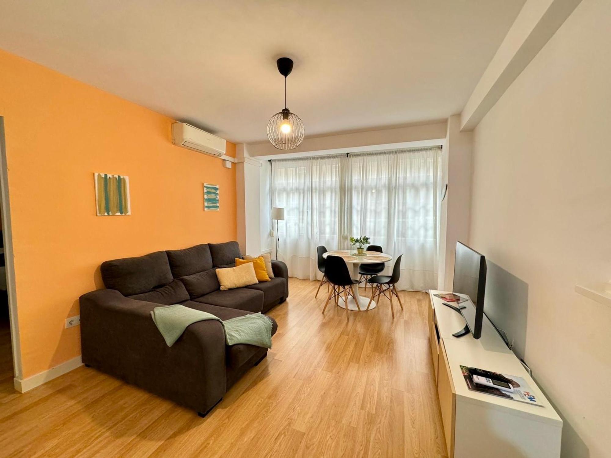 Holidays2Malaga 2 Bedroom Armengual De La Mota Close Shopping Center Exteriör bild